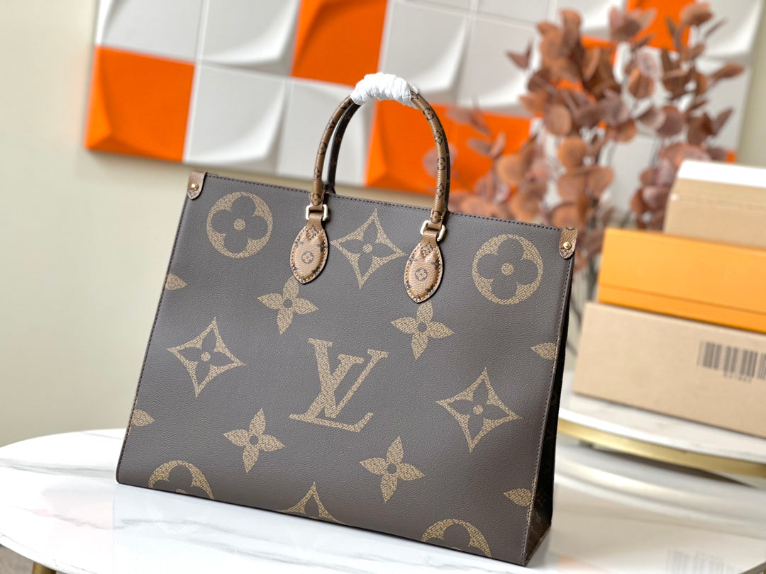 Luxury On The Go Tote