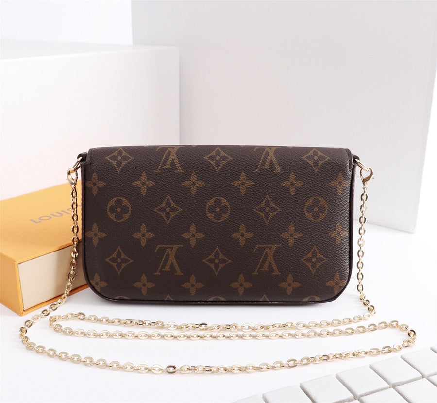 Luxury Pochette Felicie (multiple styles)